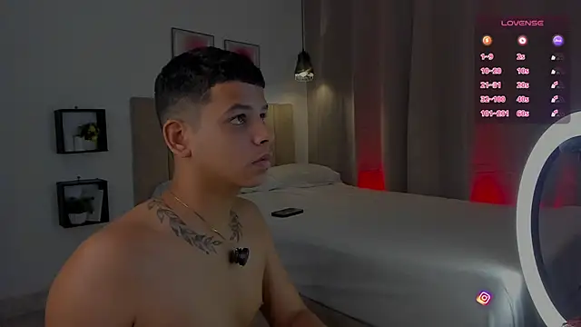 Little Emma 11 online show from November 6, 12:06 pm