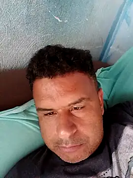 Snapshot of mineiro0388 chatting on December 2, 3:51 pm mineiro0388 online show from December 2, 3:51 pm