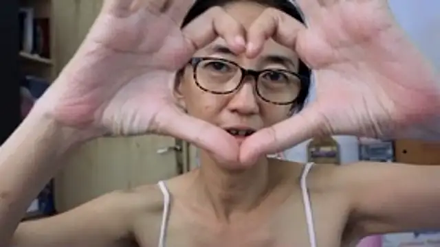 princessD077 online show from April 6, 6:47 am