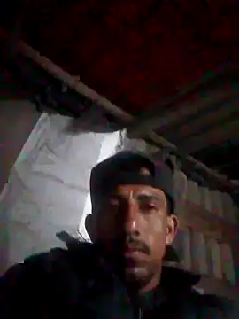 Snapshot of Orlao25cm chatting on October 18, 8:04 am Orlao25cm online show from October 18, 8:04 am