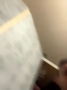 Drgghjkkk online show from January 6, 6:33 pm