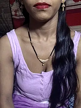 Itz Aisha   online show from November 6, 5:30 am