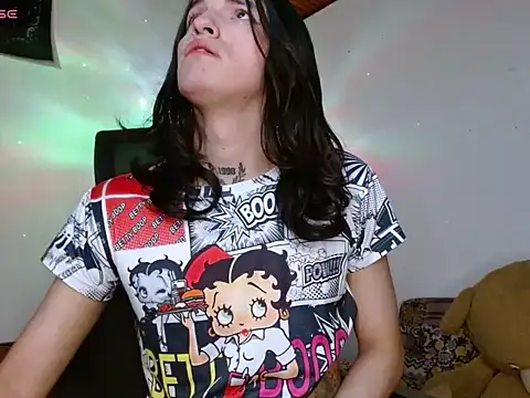 Snapshot of Scarlett_crastrawberry chatting on July 3, 9:59 am Scarlett crastrawberry online show from July 3, 9:59 am