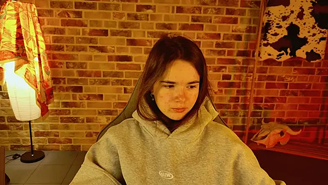 May Bloom online show from November 13, 5:17 am