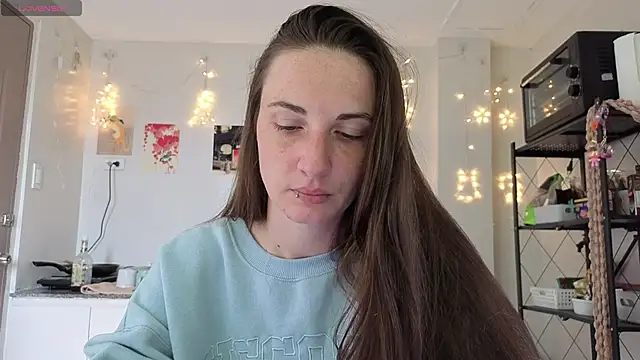 Snapshot of mistressaurora chatting on October 21, 1:06 am mistressaurora online show from October 21, 1:06 am