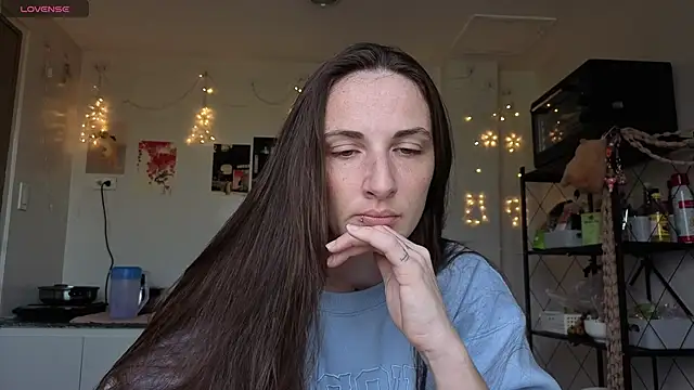 Snapshot of mistressaurora chatting on November 1, 8:49 am mistressaurora online show from November 1, 8:49 am