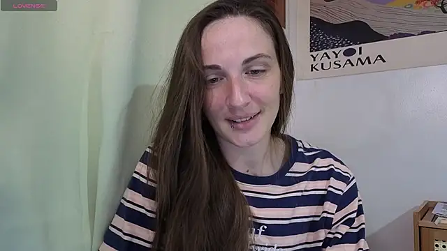 Snapshot of mistressaurora chatting on November 17, 5:41 pm mistressaurora online show from November 17, 5:41 pm