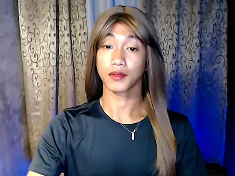 taylaxuxu online show from January 9, 8:43 pm