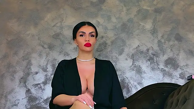 KimWilmes online show from April 15, 5:47 am