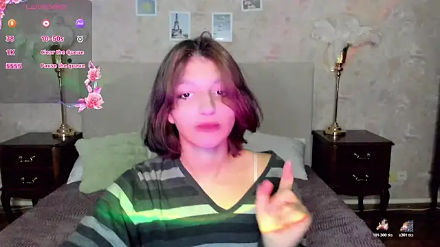 Snapshot of A_Skyy chatting on November 19, 8:31 pm A Skyy online show from November 19, 8:31 pm