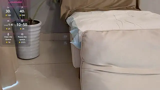 Xiaowen-wen online show from April 6, 5:19 am