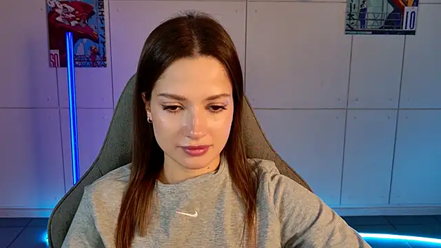 Snapshot of KiraVair chatting on October 23, 1:10 pm KiraVair online show from October 23, 1:10 pm