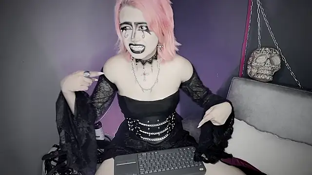 Navier   online show from February 3, 8:03 pm