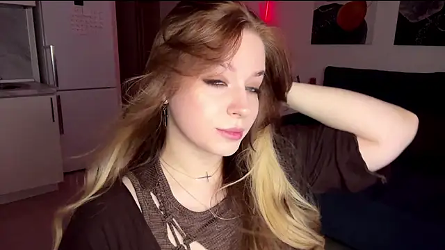 Snapshot of Babymoney_2007 chatting on December 19, 8:16 pm Babymoney 2007 online show from December 19, 8:16 pm