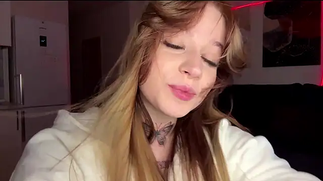 Snapshot of Babymoney_2007 chatting on December 21, 10:17 pm Babymoney 2007 online show from December 21, 10:17 pm