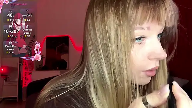 Snapshot of Babymoney_2007 chatting on February 25, 8:51 pm Babymoney 2007 online show from February 25, 8:51 pm