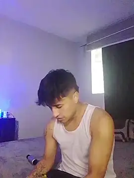 Snapshot of jhon_mendoza_ chatting on October 28, 1:03 pm jhon mendoza online show from October 28, 1:03 pm