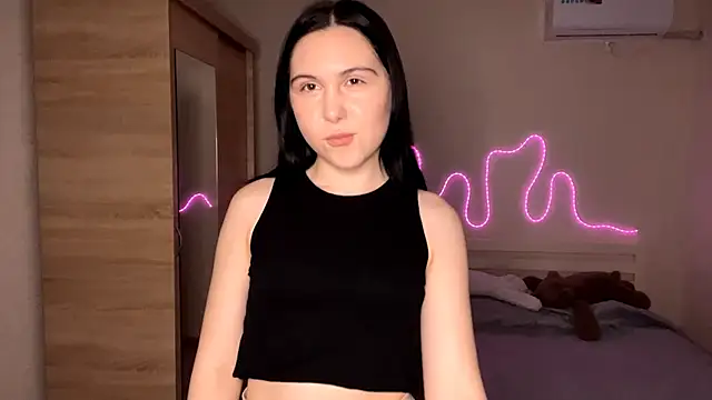 MyraLitterers online show from February 19, 4:36 pm