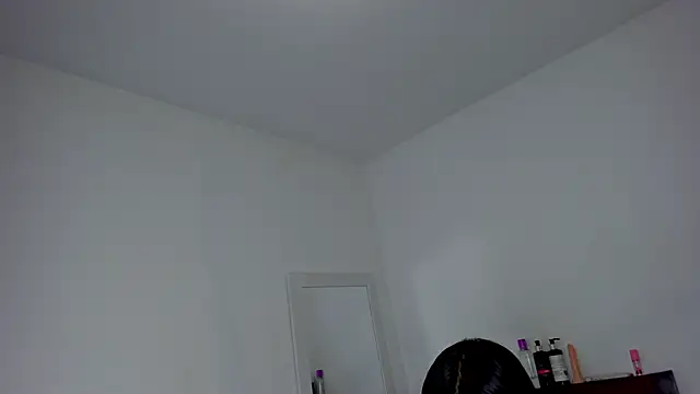 Snapshot of tifanymonroe chatting on October 20, 10:49 am tifanymonroe online show from October 20, 10:49 am