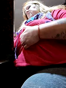 Snapshot of JennyInVegas chatting on October 30, 1:23 pm JennyInVegas online show from October 30, 1:23 pm