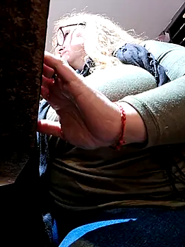 Snapshot of JennyInVegas chatting on October 31, 1:34 pm JennyInVegas online show from October 31, 1:34 pm