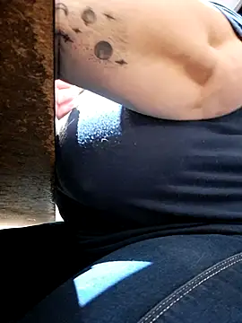 Snapshot of JennyInVegas chatting on November 11, 2:50 pm JennyInVegas online show from November 11, 2:50 pm