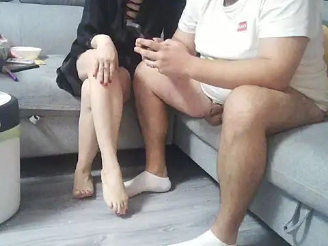 Snapshot of sweetycouplexxxx chatting on October 25, 7:19 pm sweetycouplexxxx online show from October 25, 7:19 pm