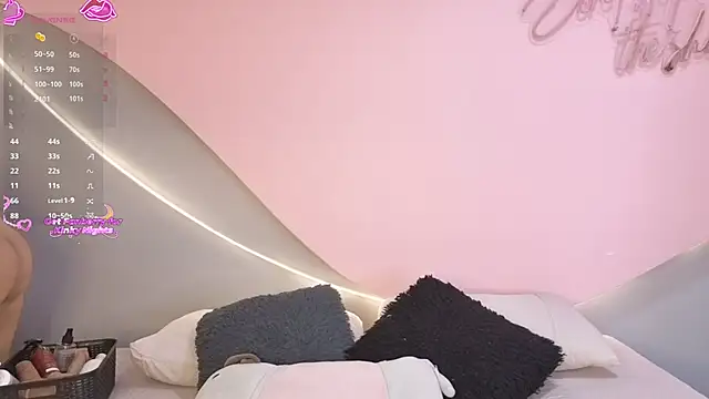 Snapshot of lulu_wonder chatting on April 24, 8:00 pm lulu wonder online show from April 24, 8:00 pm