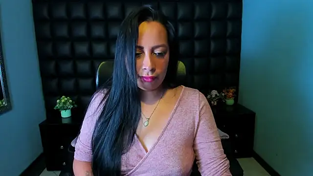 AshleyMontenegro online show from January 8, 7:49 pm