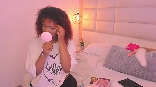 Snapshot of Sofia_clk chatting on January 8, 3:09 am Sofia clk online show from January 8, 3:09 am