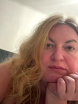 Amelia-Diamond online show from November 23, 11:37 pm