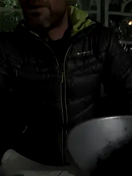 Snapshot of Vanovik20 chatting on November 8, 1:39 am Vanovik20 online show from November 8, 1:39 am