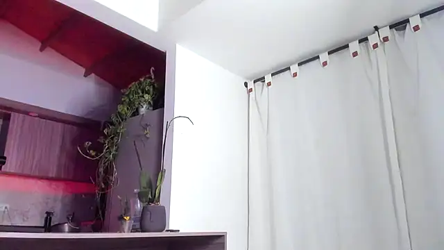 valeriahornier online show from April 25, 2:58 am