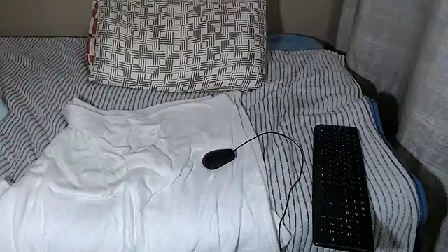 RissaGx online show from October 30, 7:43 am