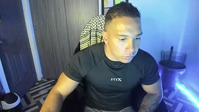 Snapshot of FreszX chatting on October 29, 6:59 am FreszX online show from October 29, 6:59 am