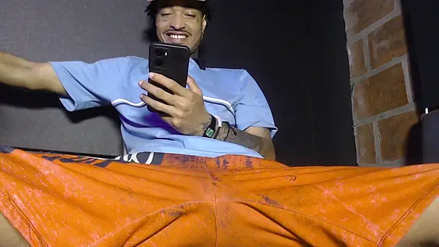 Anaconda larga online show from February 27, 1:44 pm