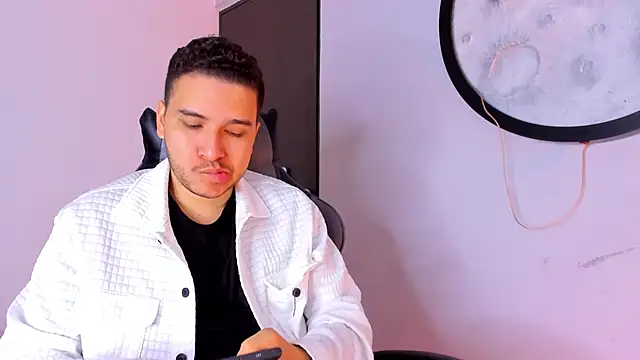 mike 257 online show from November 11, 11:54 am