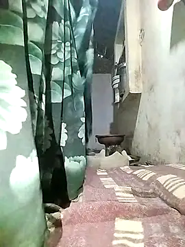 Hot cauple indian online show from March 19, 12:58 am