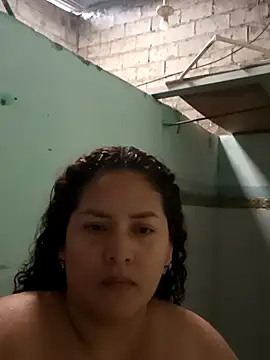 Snapshot of chikis12_ chatting on November 23, 5:57 pm chikis12 online show from November 23, 5:57 pm