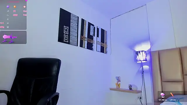 Snapshot of NahomiWalker_ chatting on October 29, 8:10 pm NahomiWalker online show from October 29, 8:10 pm