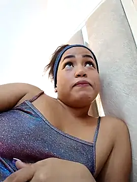 Snapshot of NahomiWalker_ chatting on November 12, 6:30 pm NahomiWalker online show from November 12, 6:30 pm