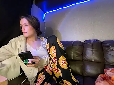 Snapshot of Thedeepwebcutie chatting on February 1, 5:06 am Thedeepwebcutie online show from February 1, 5:06 am