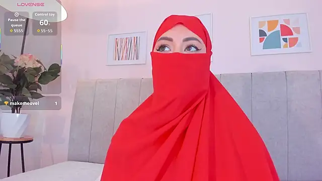 fatiima  online show from February 16, 7:10 pm