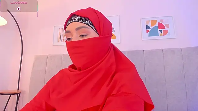 fatiima  online show from April 7, 7:14 pm