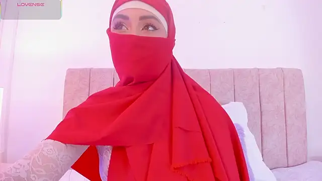 fatiima  online show from April 12, 2:22 pm