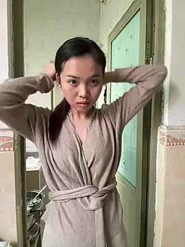 Snapshot of aaaaawhate chatting on October 27, 9:13 am aaaaawhate online show from October 27, 9:13 am