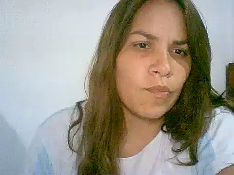 Snapshot of Astridstar21 chatting on October 19, 4:13 am Astridstar21 online show from October 19, 4:13 am