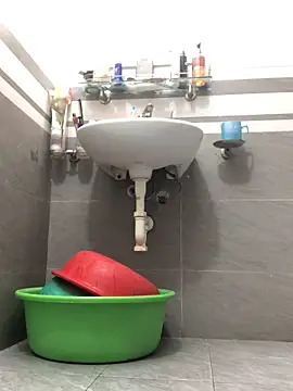 HinayLa online show from March 11, 10:27 pm