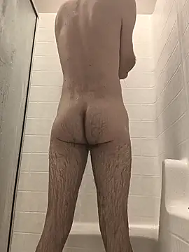 Snapshot of SirDirty34 chatting on November 6, 1:06 am SirDirty34 online show from November 6, 1:06 am