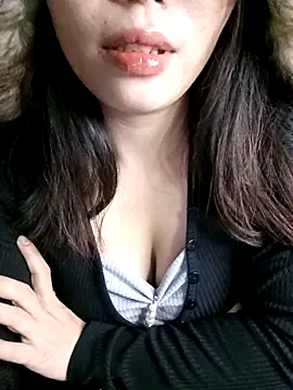 Fish yellow online show from November 2, 3:14 pm